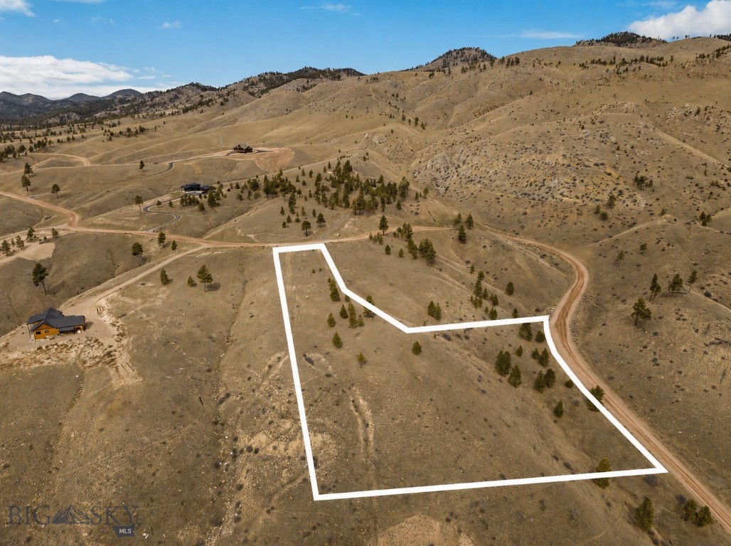 8545 Eagle View Road Property Photo 3