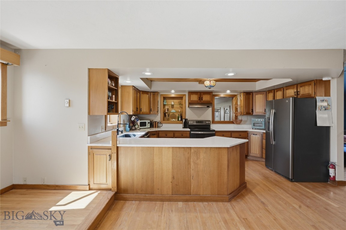 207 S Broadway Street Property Photo 13