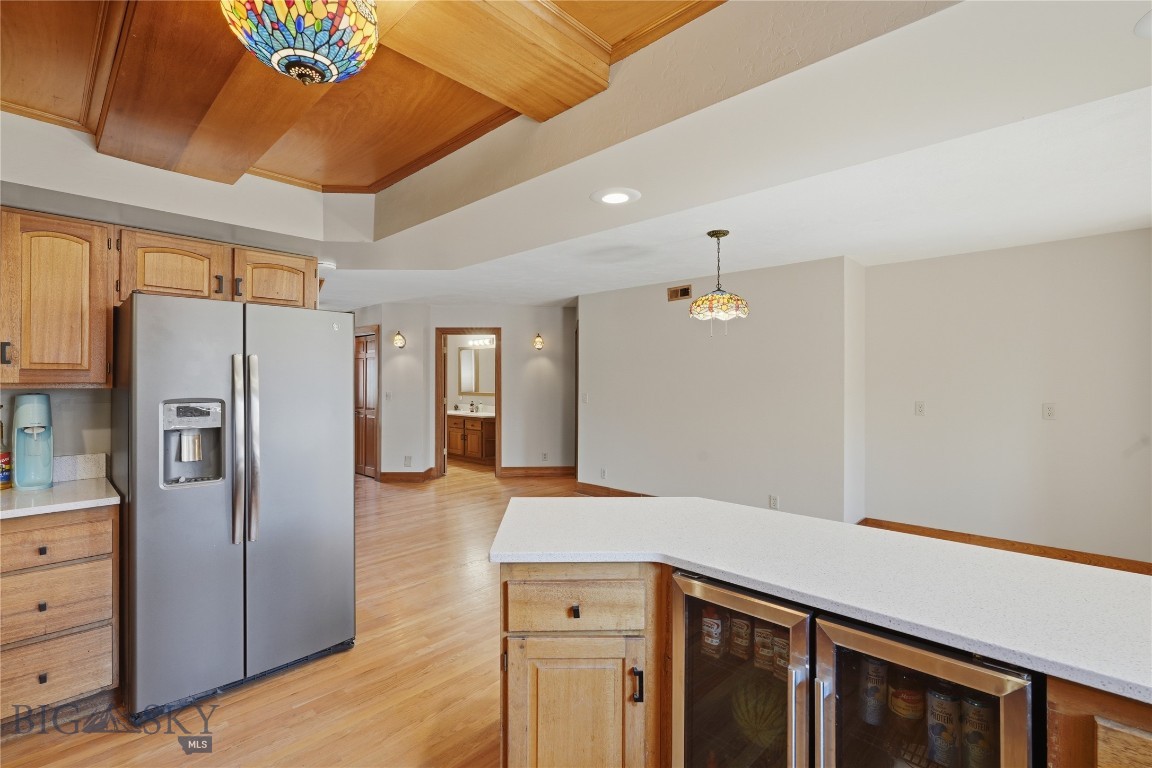 207 S Broadway Street Property Photo 16