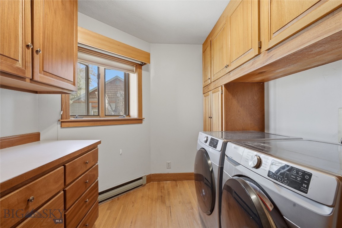 207 S Broadway Street Property Photo 21
