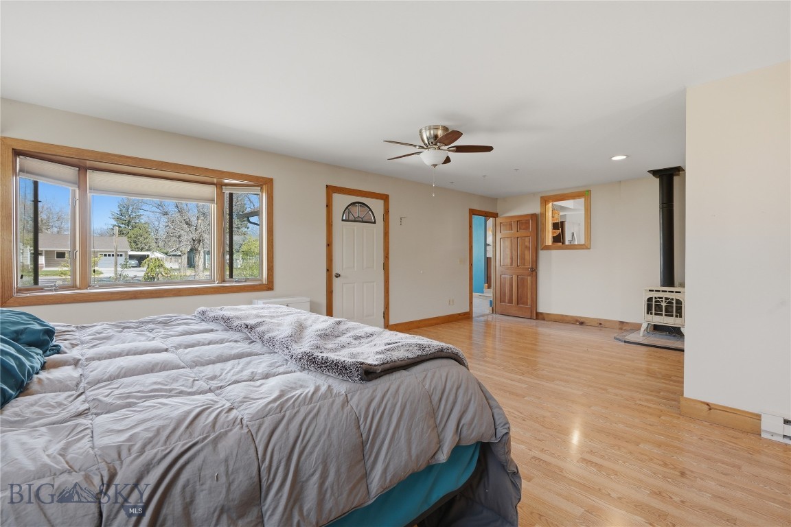 207 S Broadway Street Property Photo 32