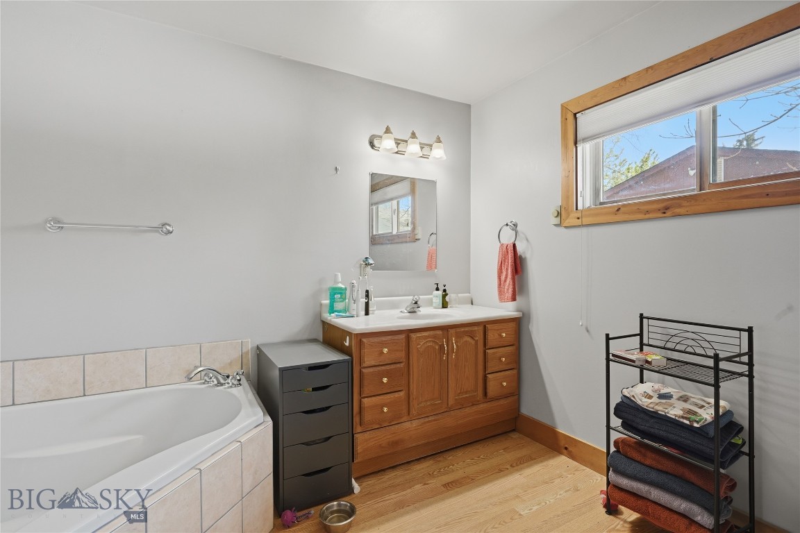 207 S Broadway Street Property Photo 35