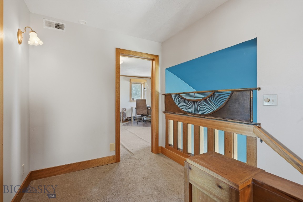 207 S Broadway Street Property Photo 38
