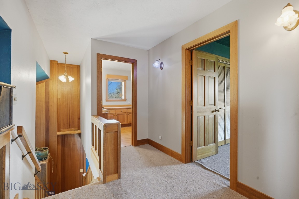 207 S Broadway Street Property Photo 39