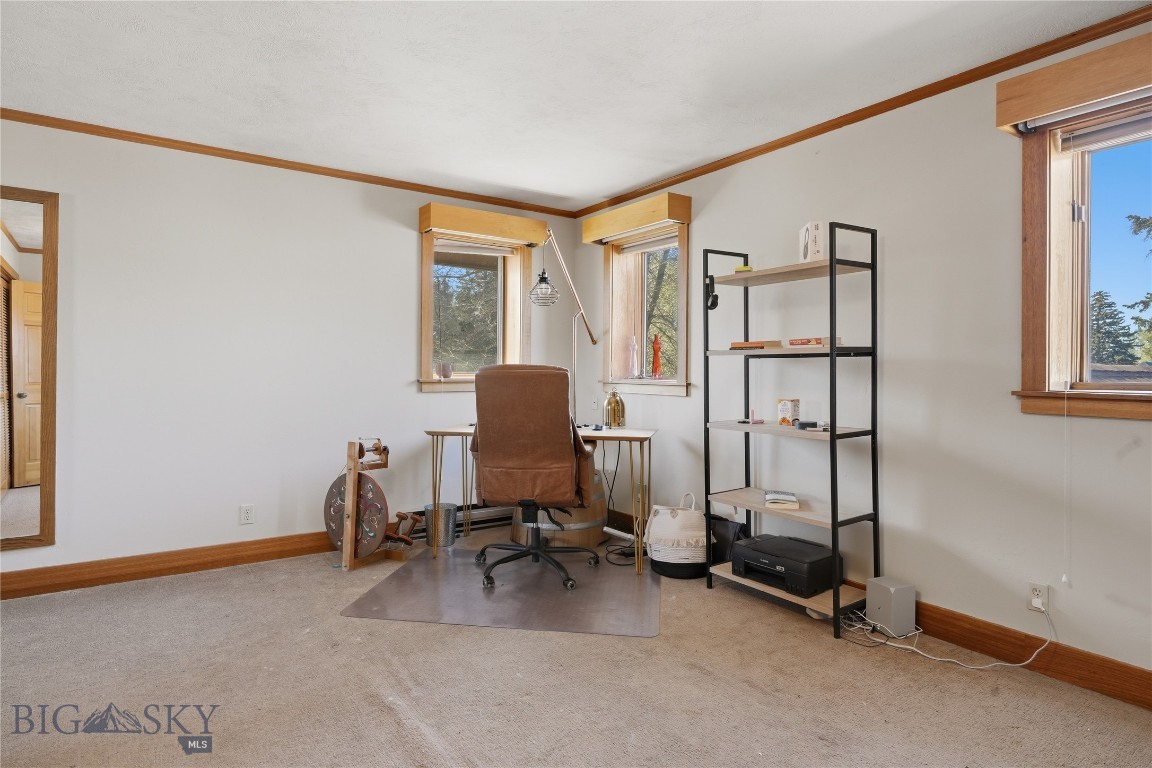 207 S Broadway Street Property Photo 41