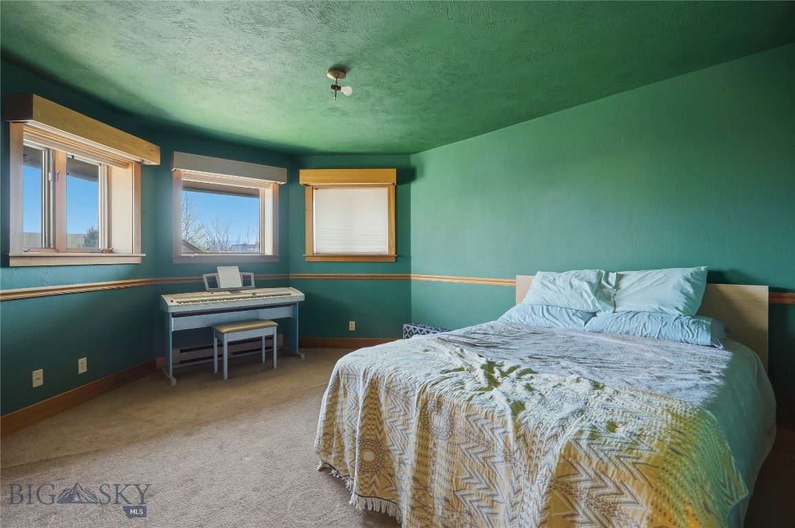 207 S Broadway Street Property Photo 47