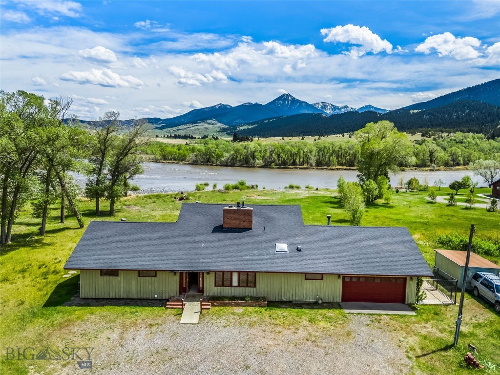 32 Strong Lane Property Photo 6