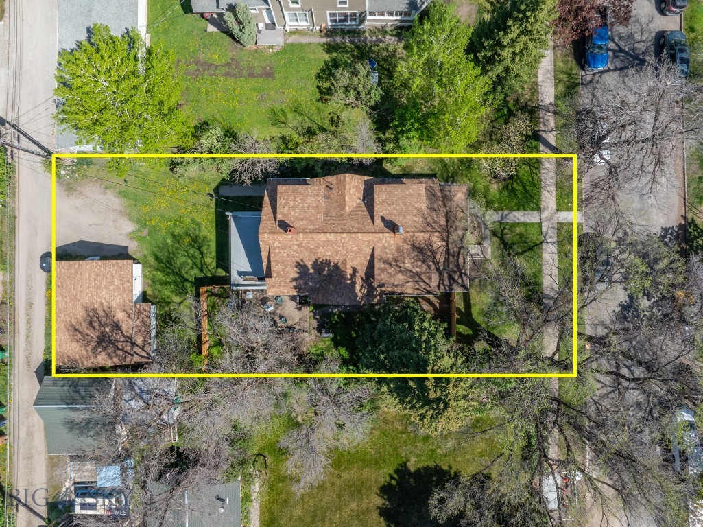 409 S Grand Avenue Property Photo 17