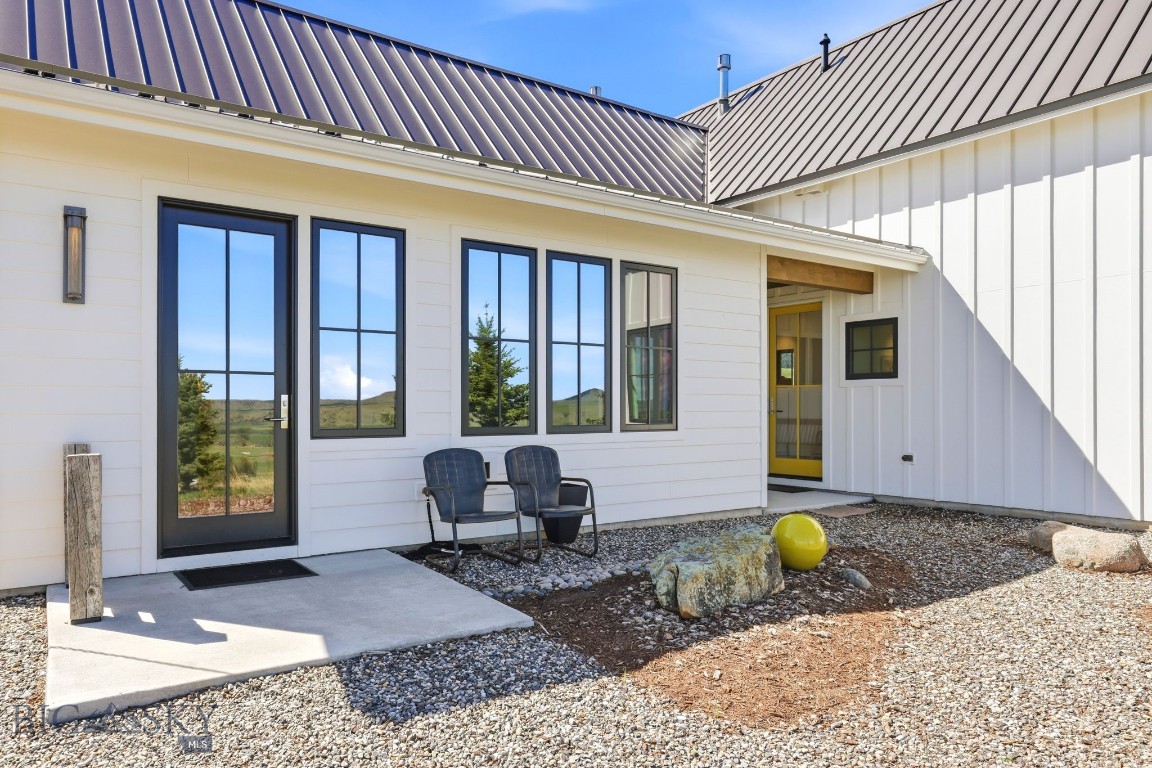 1111 Upper Tom Burke Property Photo 7