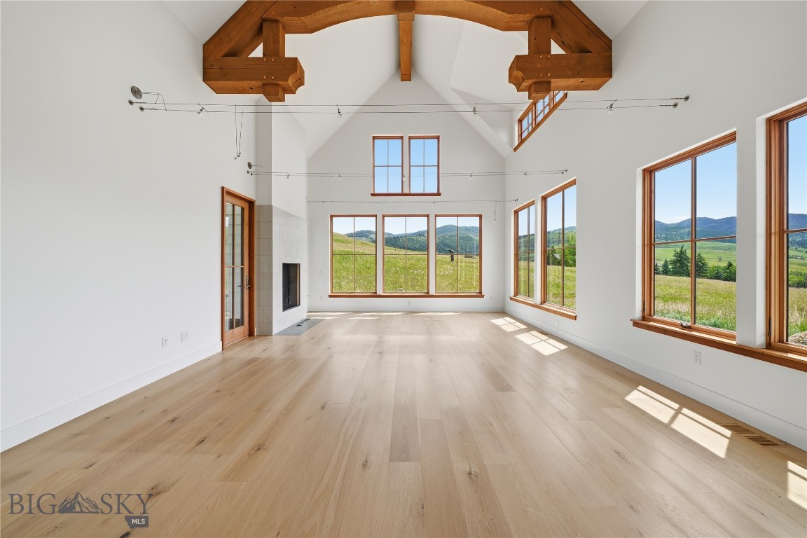 1111 Upper Tom Burke Property Photo 14