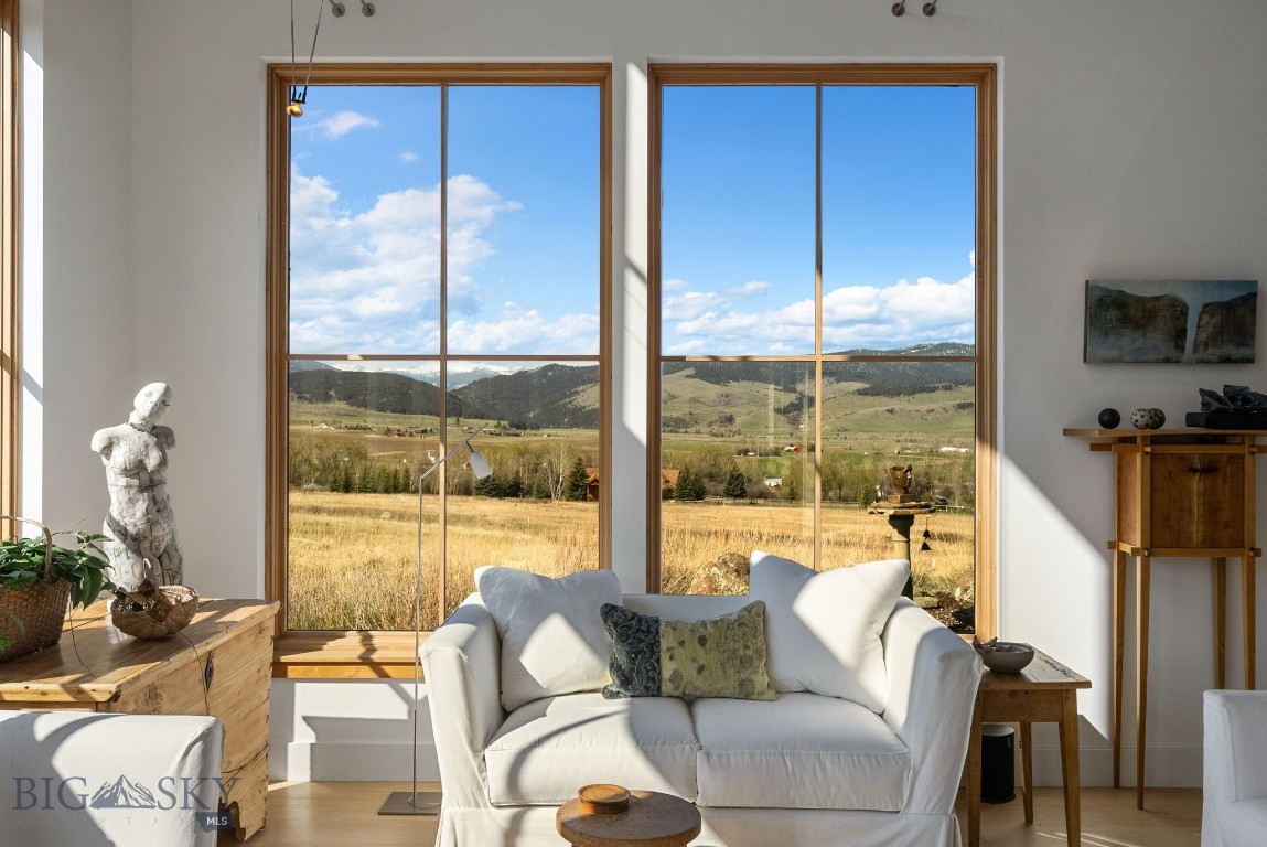 1111 Upper Tom Burke Property Photo 21
