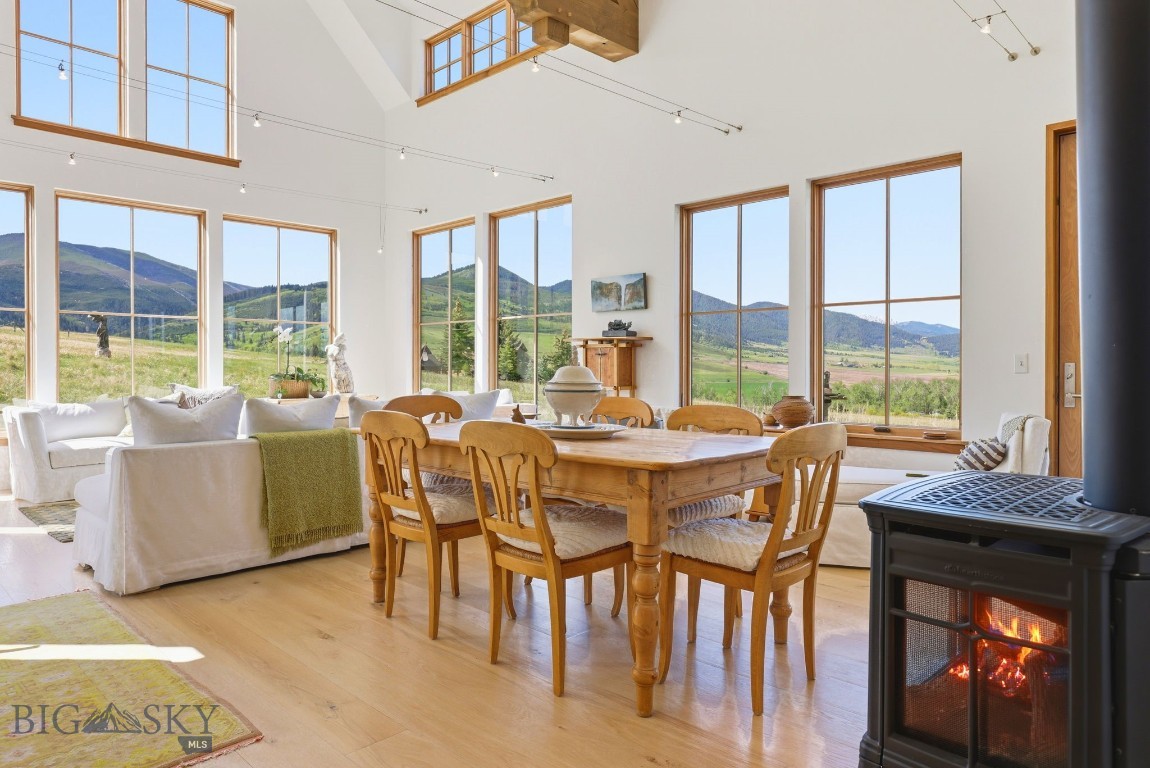 1111 Upper Tom Burke Property Photo 22