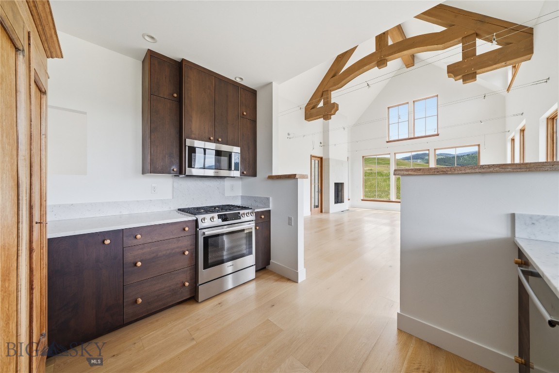 1111 Upper Tom Burke Property Photo 27