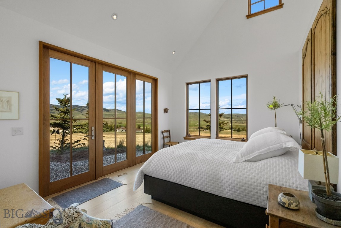 1111 Upper Tom Burke Property Photo 32