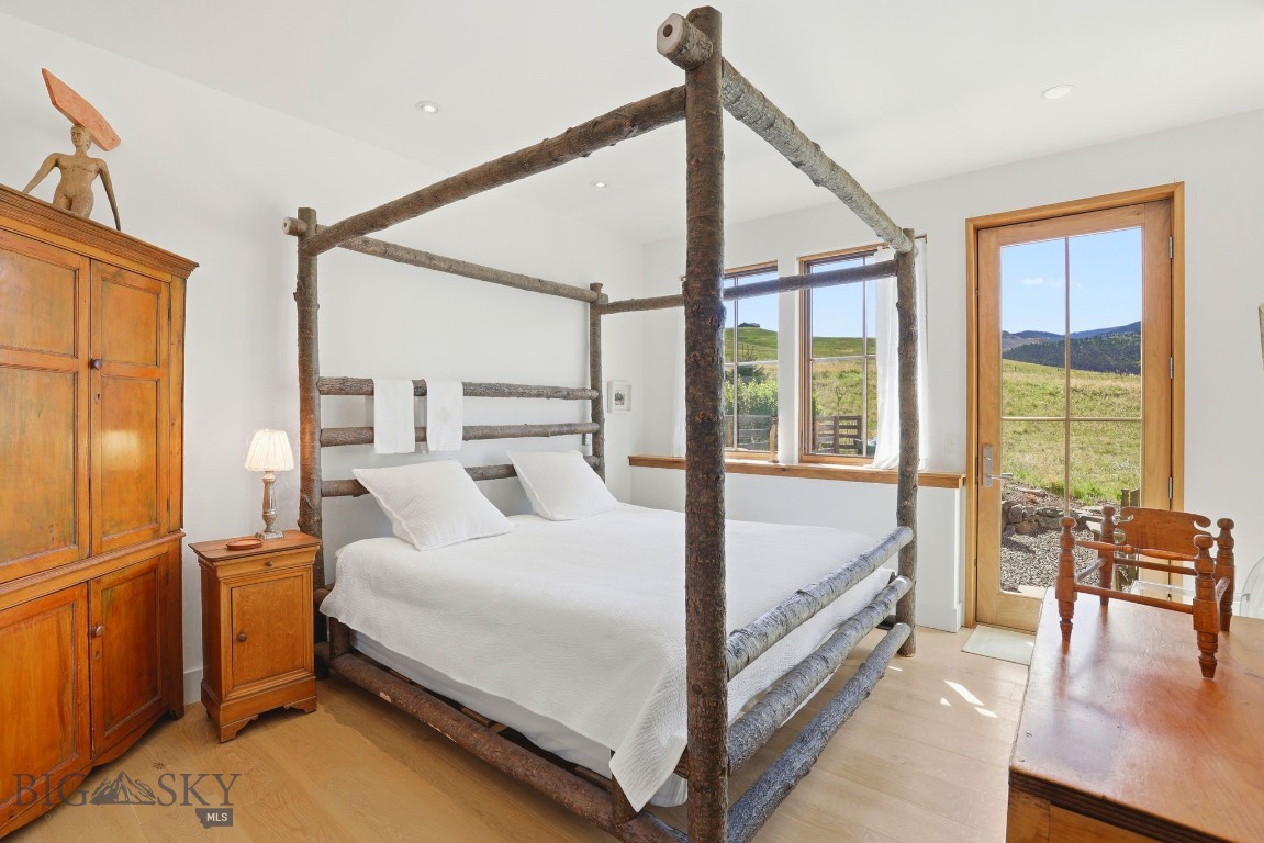 1111 Upper Tom Burke Property Photo 44