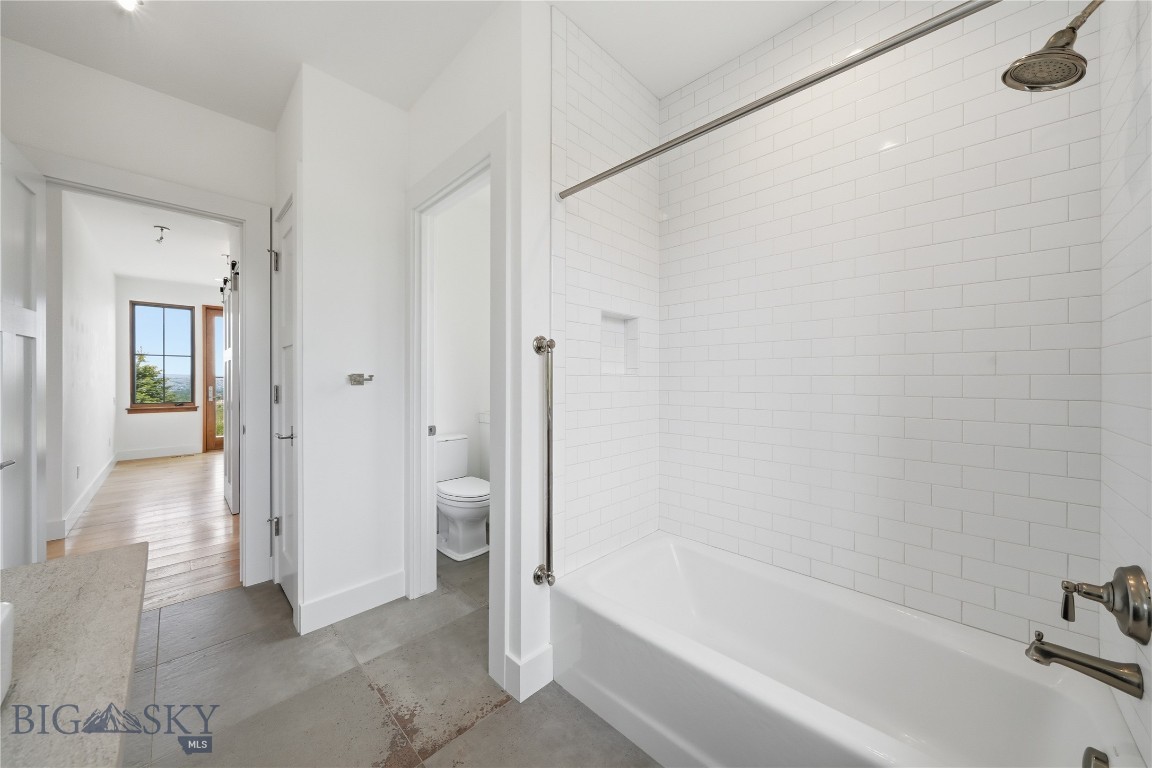 1111 Upper Tom Burke Property Photo 49
