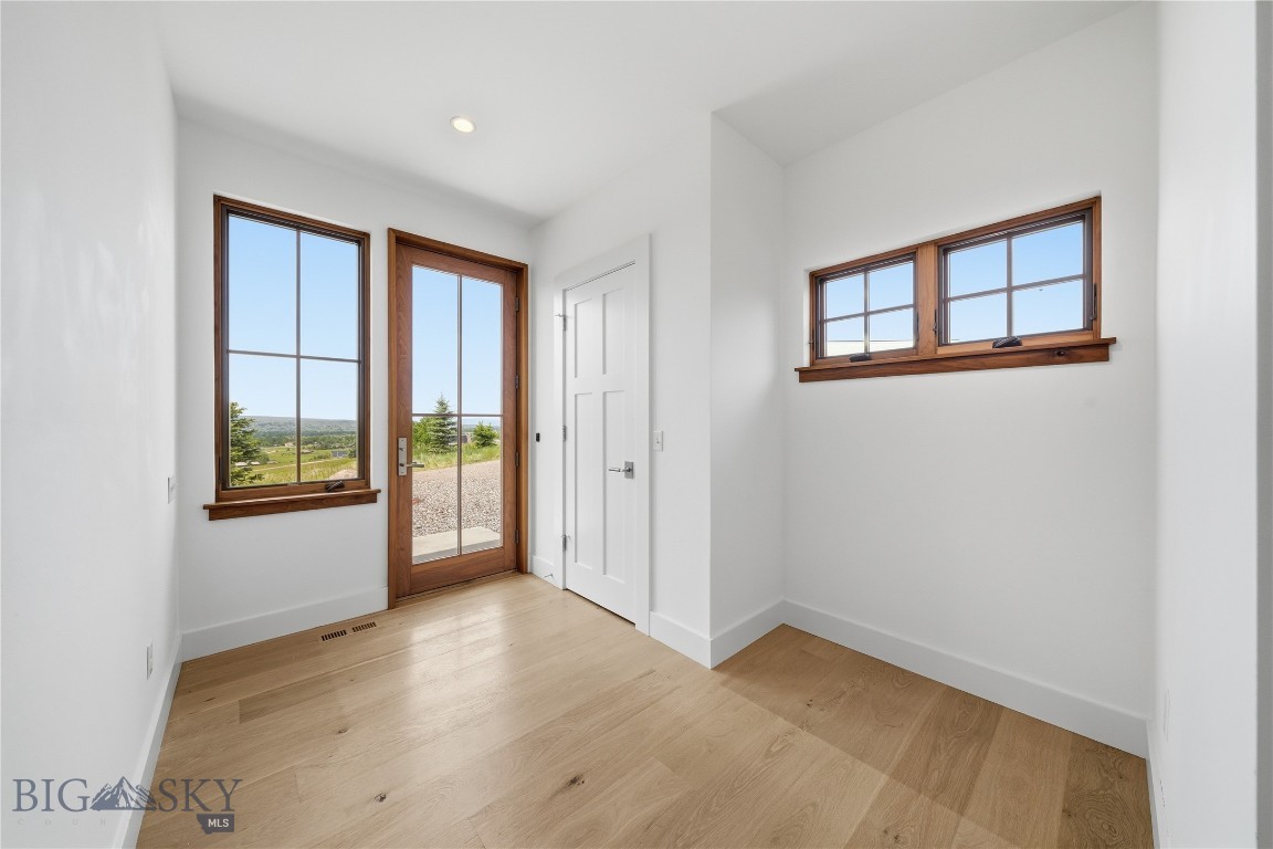 1111 Upper Tom Burke Property Photo 57