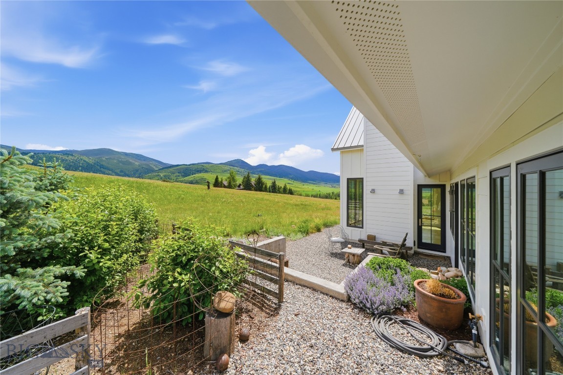 1111 Upper Tom Burke Property Photo 67