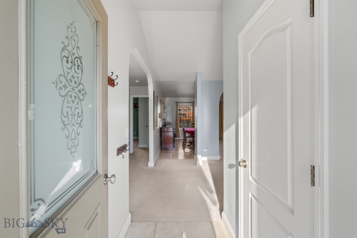 60 Clinton Lane Property Photo 1