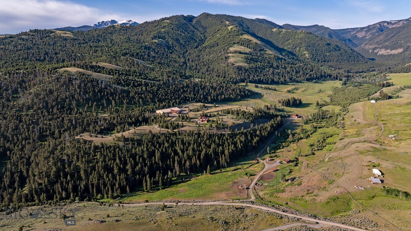 569/571 Cinnabar Basin Road Property Photo 8