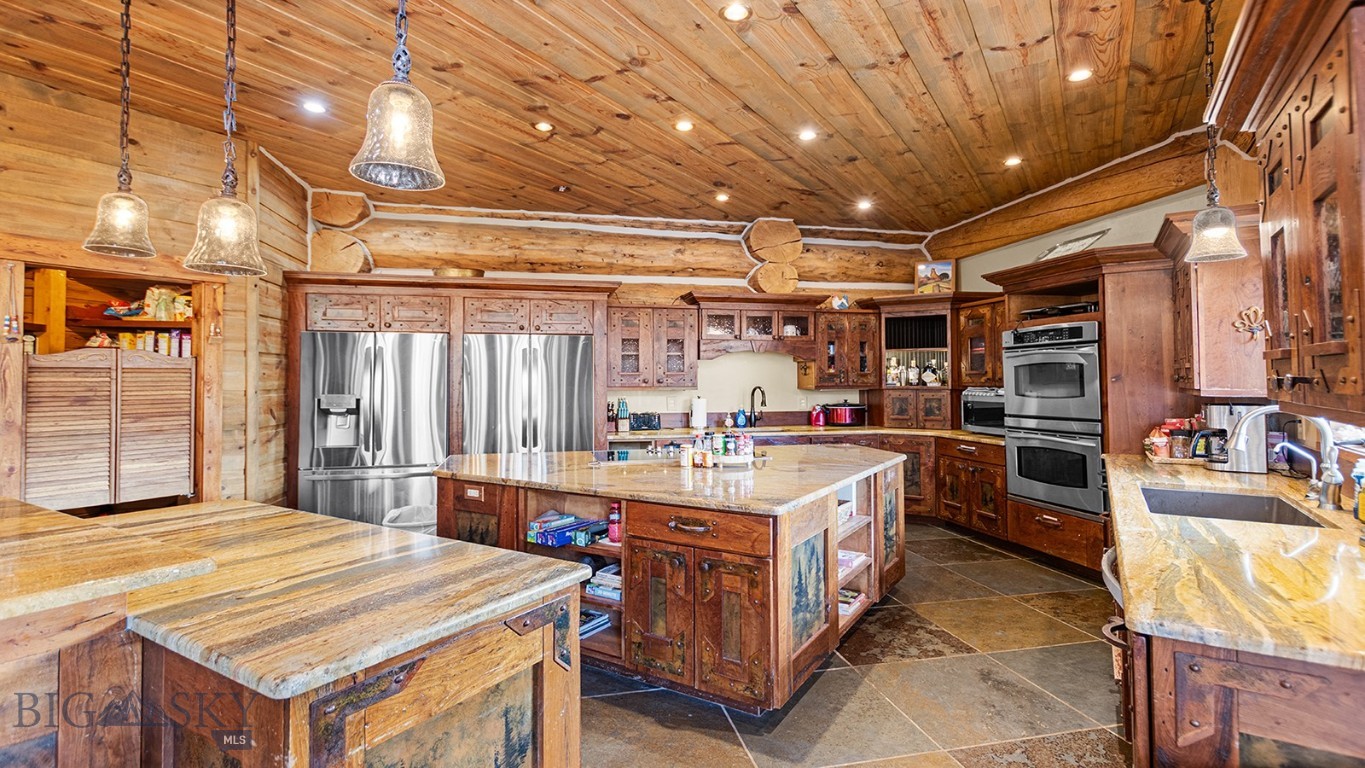 569/571 Cinnabar Basin Road Property Photo 14