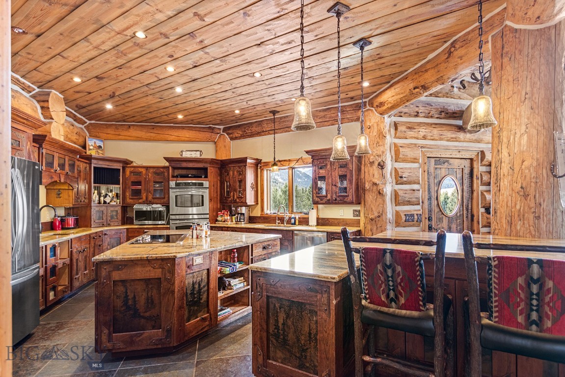 569/571 Cinnabar Basin Road Property Photo 15