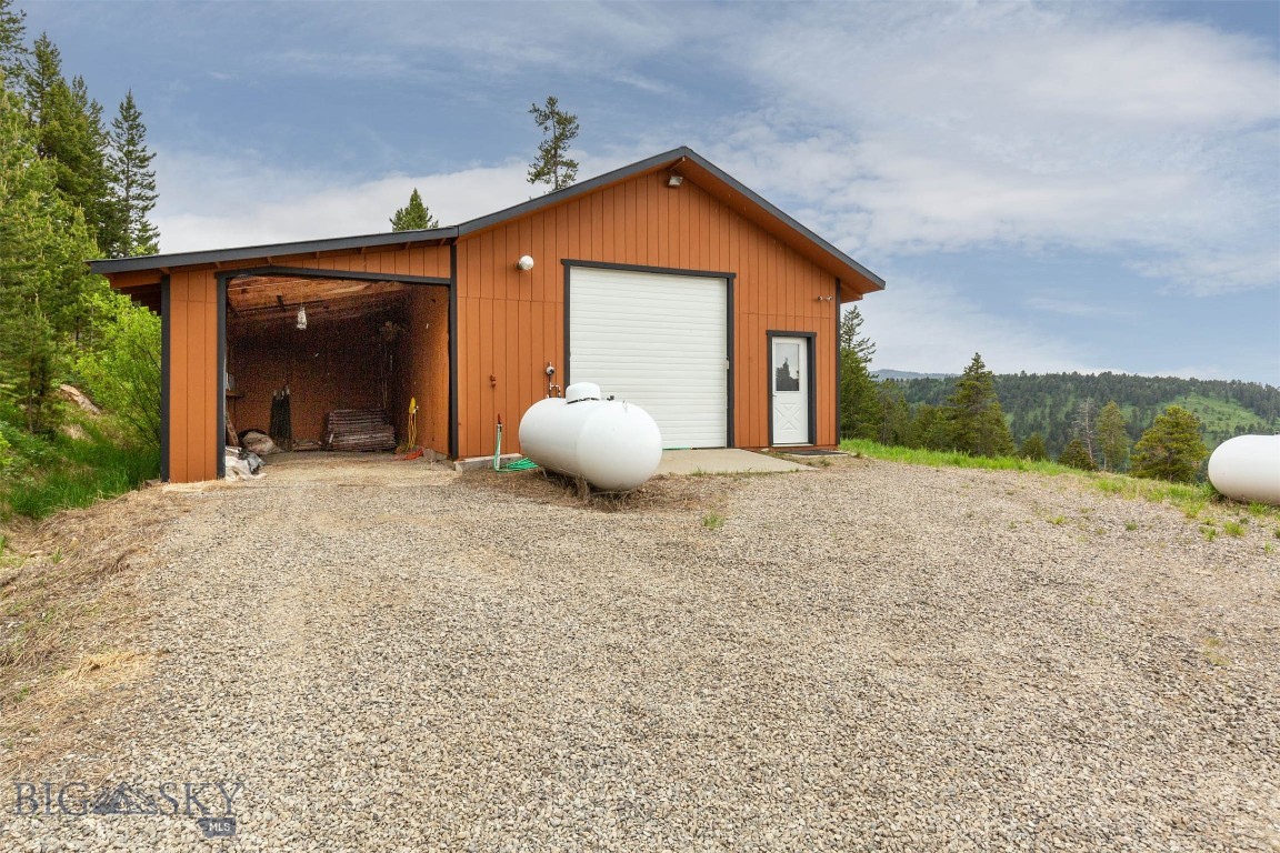 185 Peak Road Property Photo 16