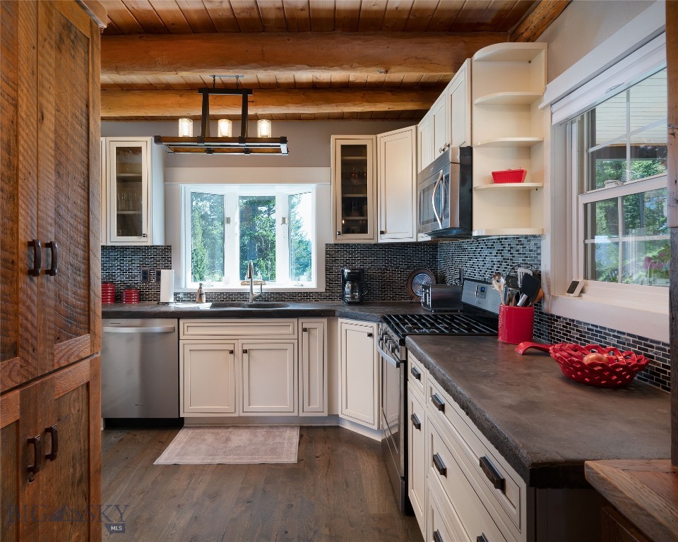 185 Peak Road Property Photo 23