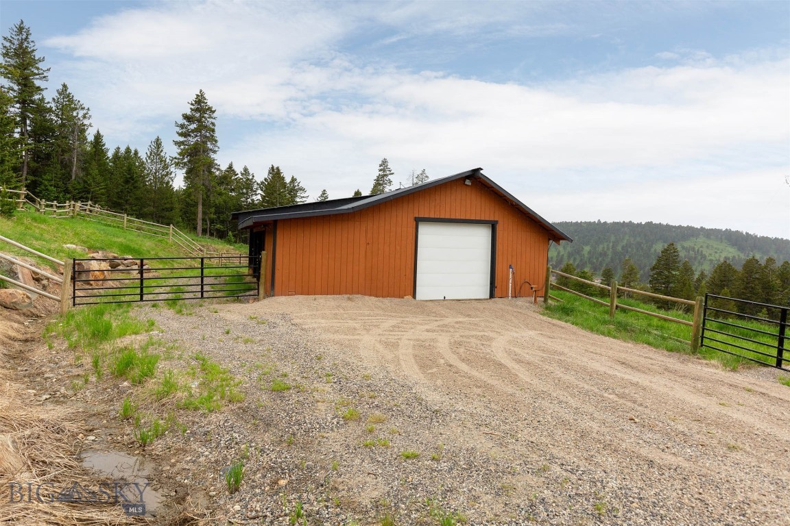 185 Peak Road Property Photo 47
