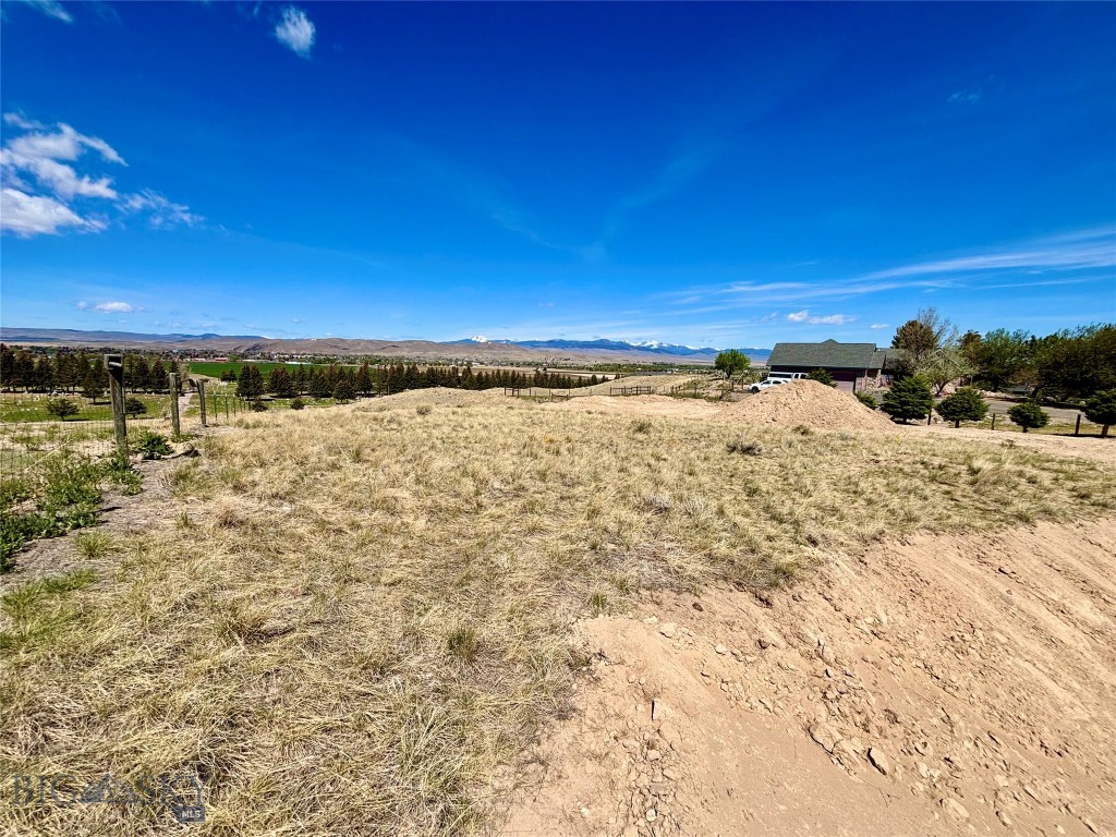 240 Fox Ridge Drive Property Photo 15