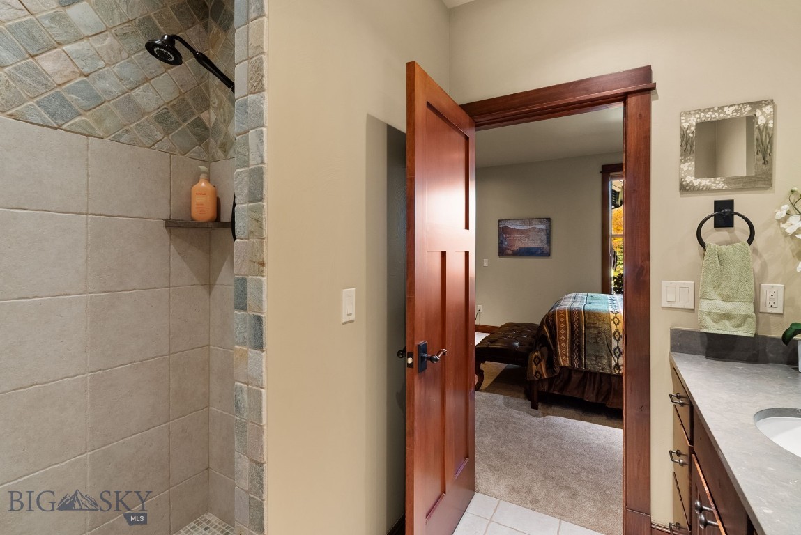 68 Boom Time Property Photo 38