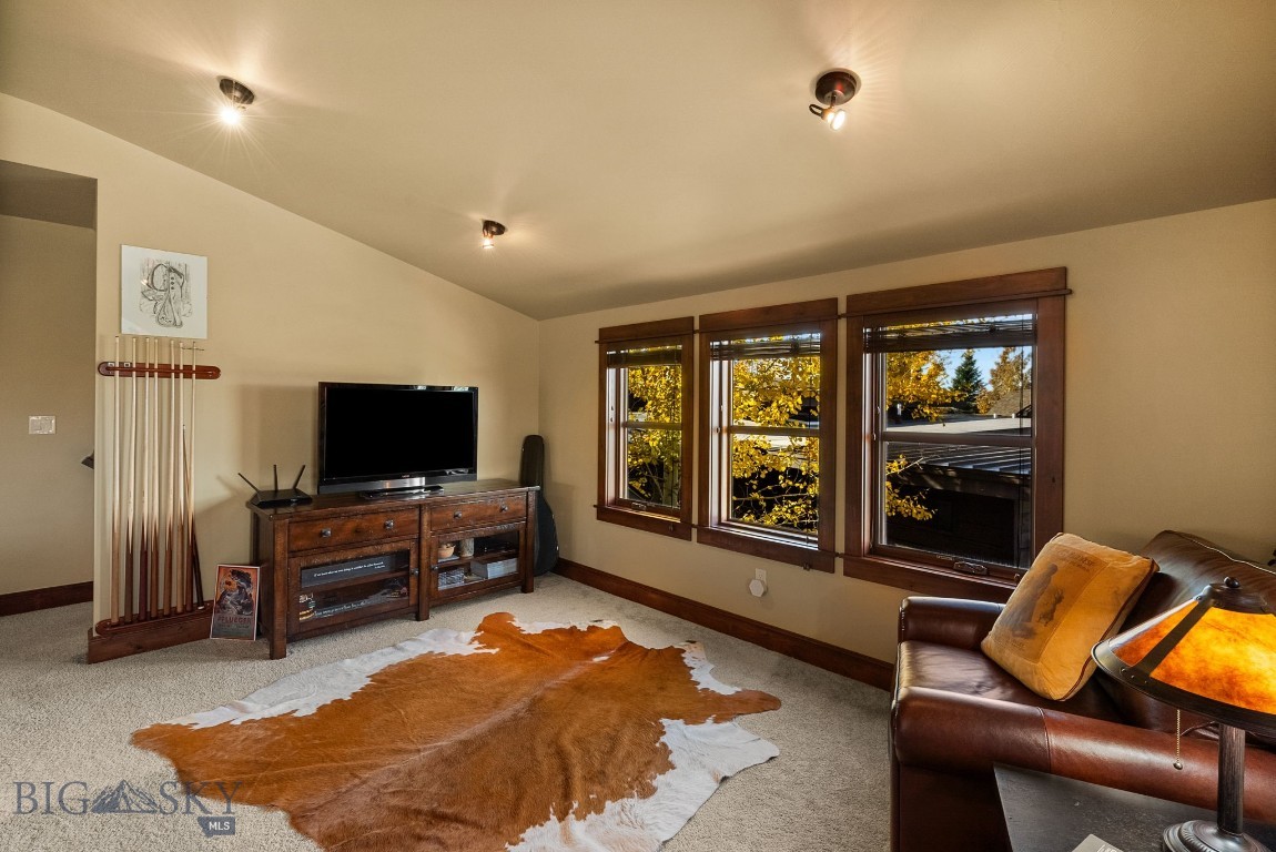68 Boom Time Property Photo 43