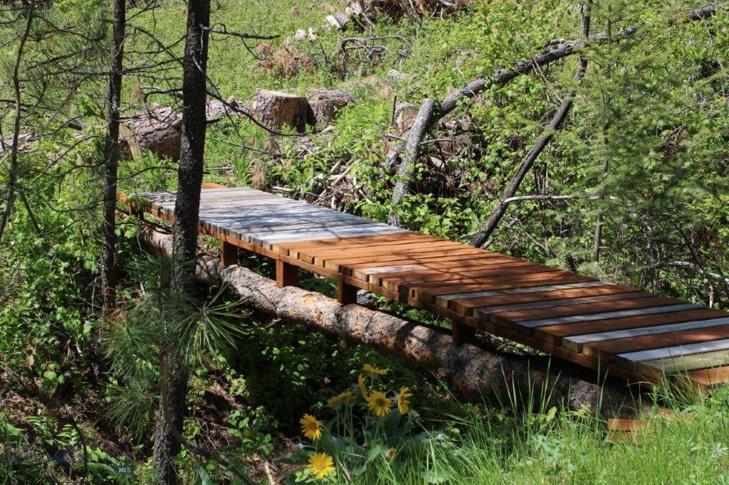 6 Pine Coulee Property Photo 57