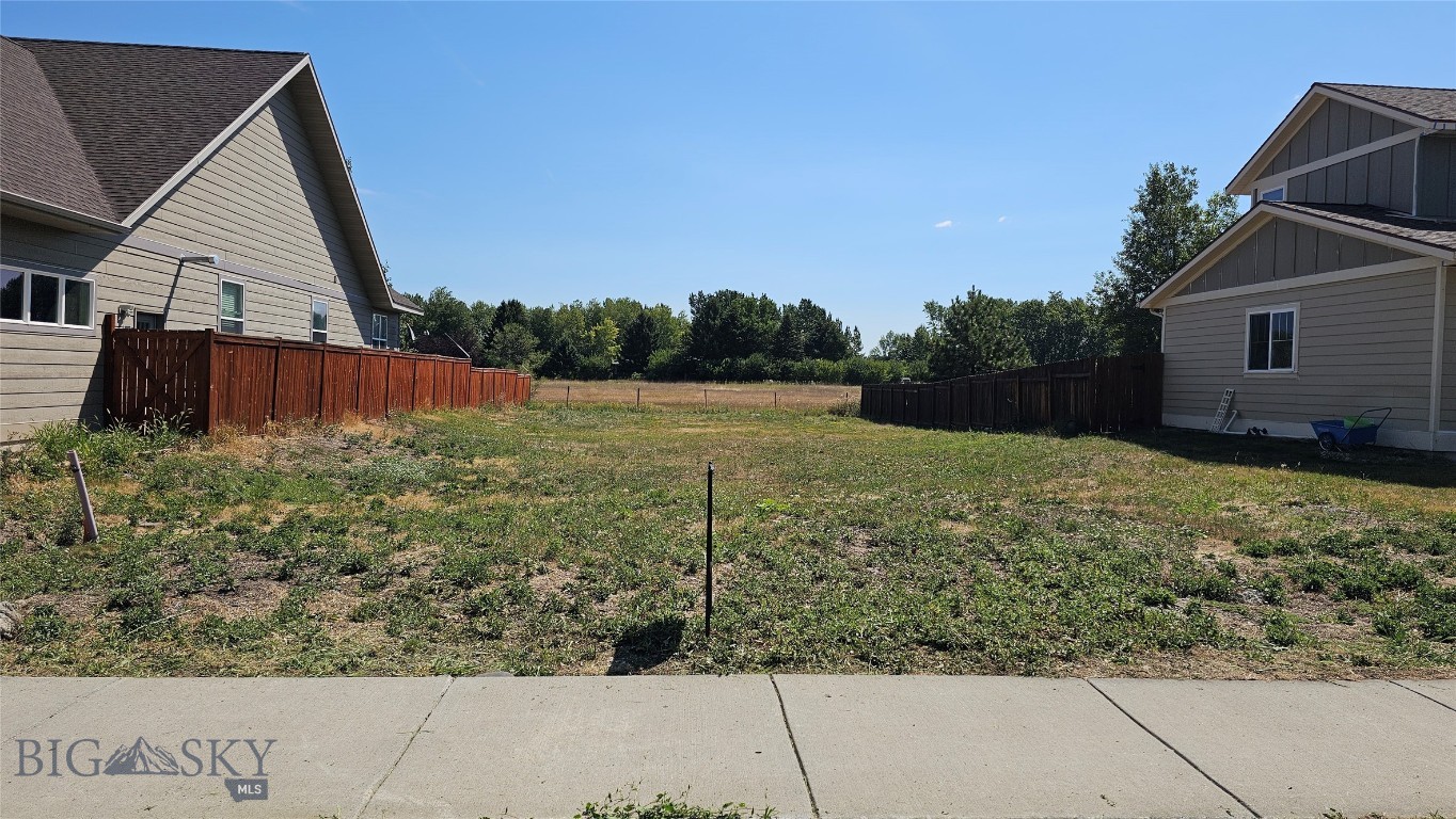 970 Meagher Avenue Property Photo 2