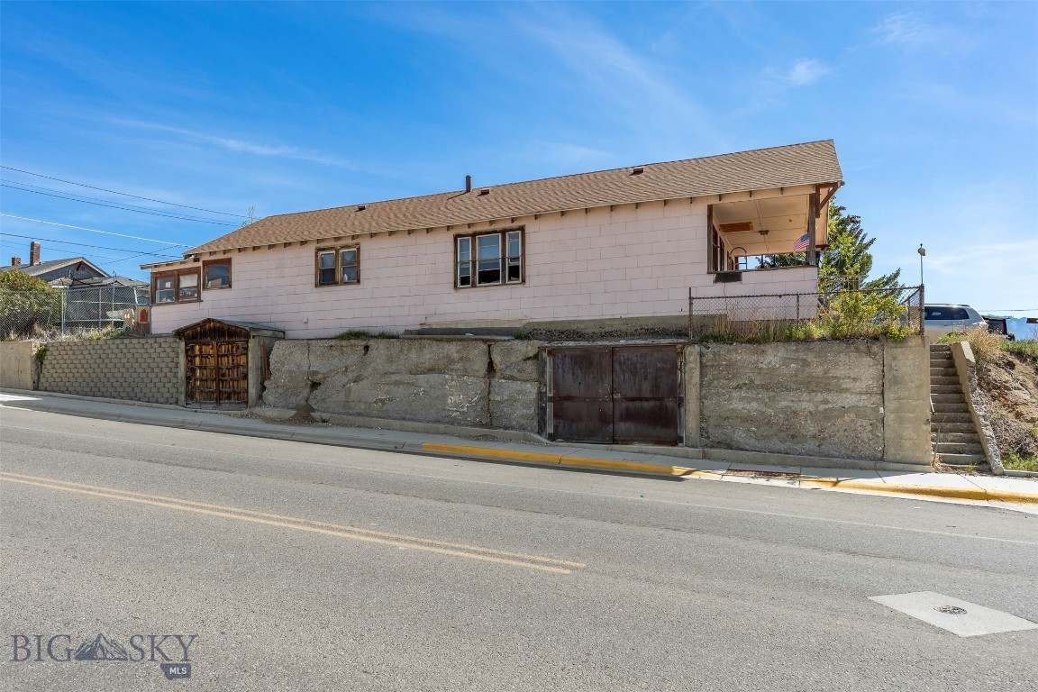 855 Lewisohn Property Photo 3