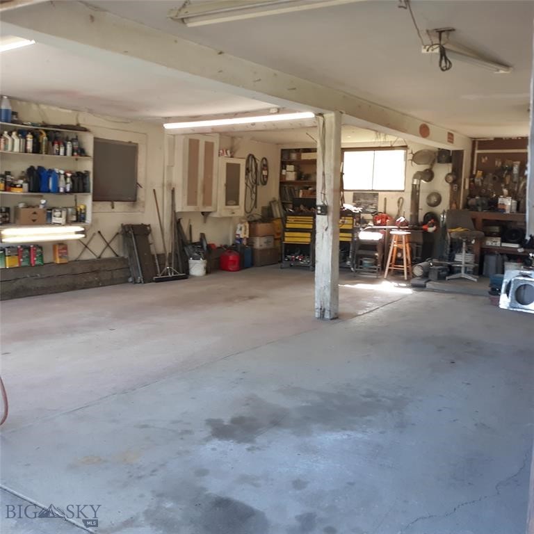 313 Dougherty Street Property Photo 43