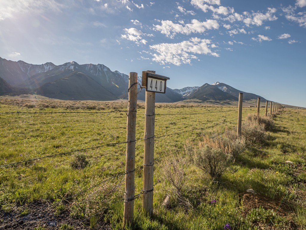 440 Mt Highway 87 Property Photo 3