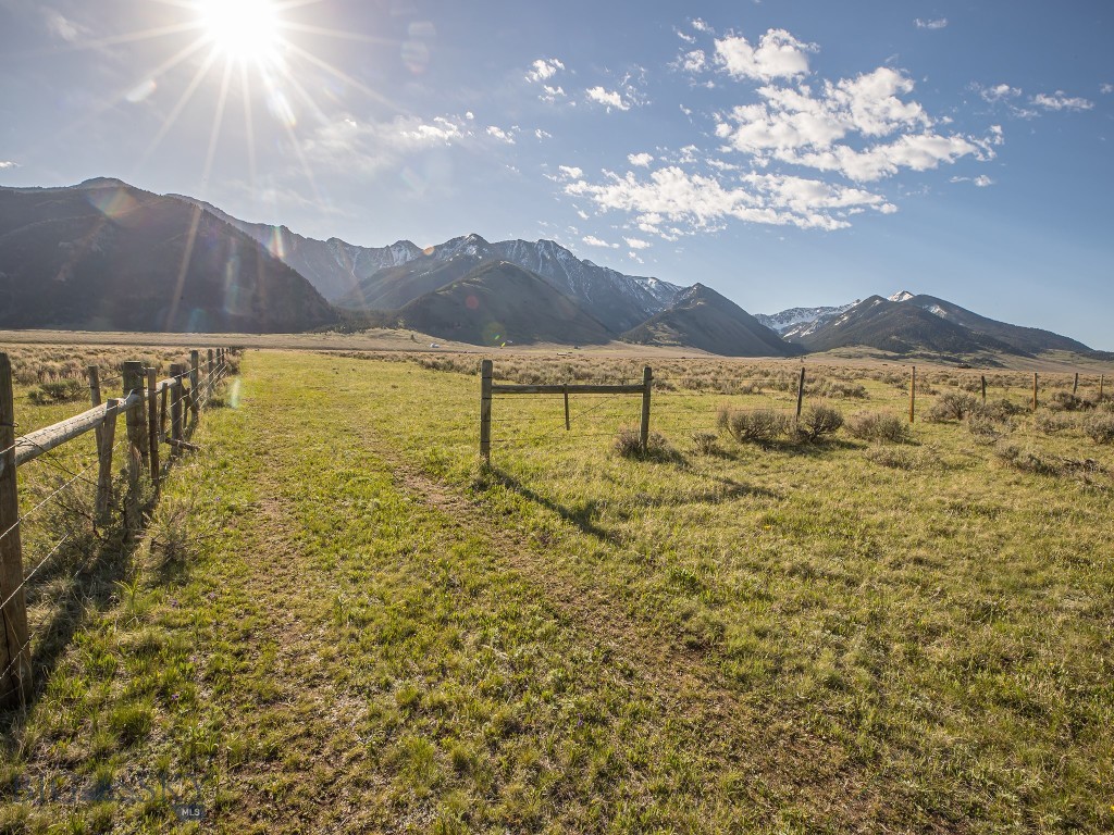 440 Mt Highway 87 Property Photo 22