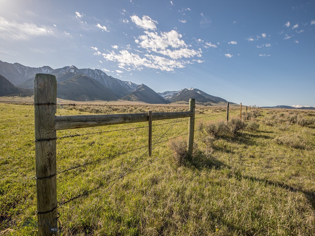 440 Mt Highway 87 Property Photo 23