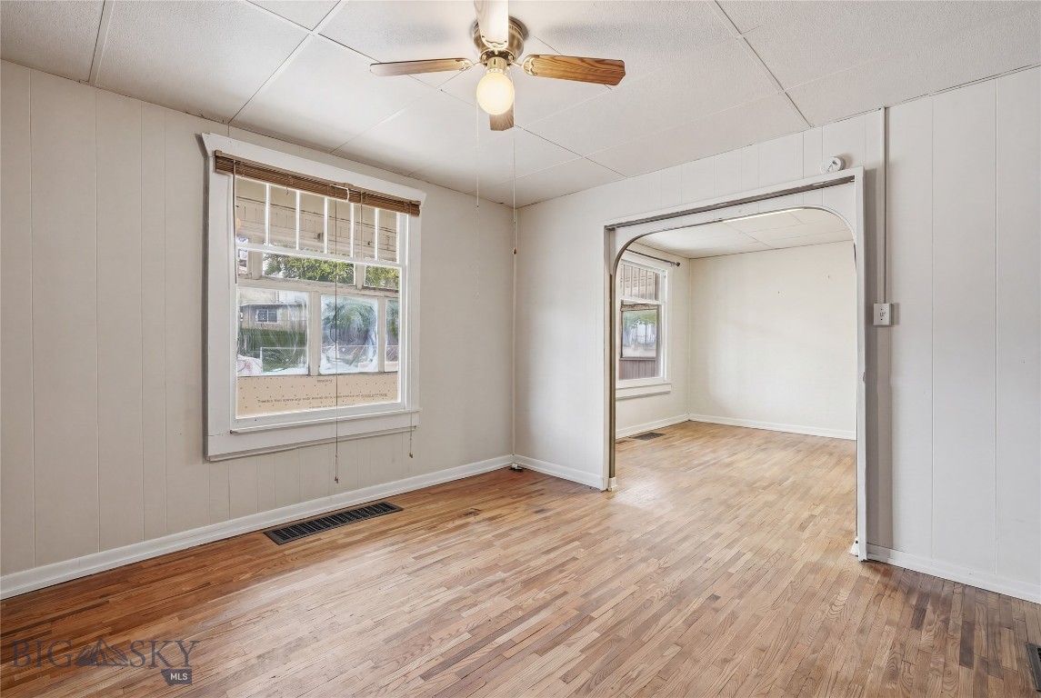 102 Mullin Street Property Photo 15