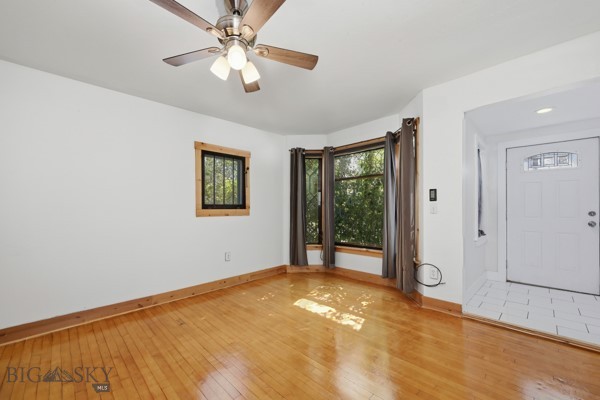 210 E 4th Ave Property Photo 6