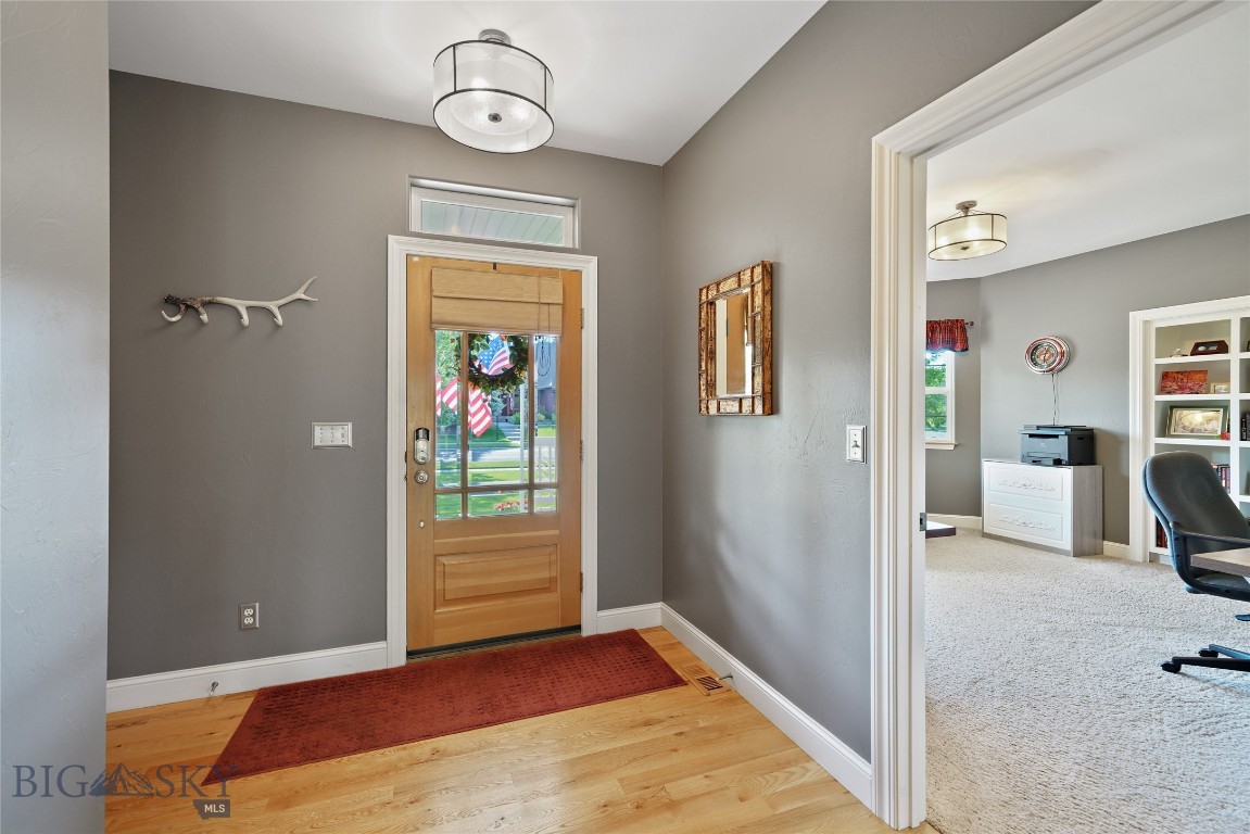 50 Gemstone Drive Property Photo 6