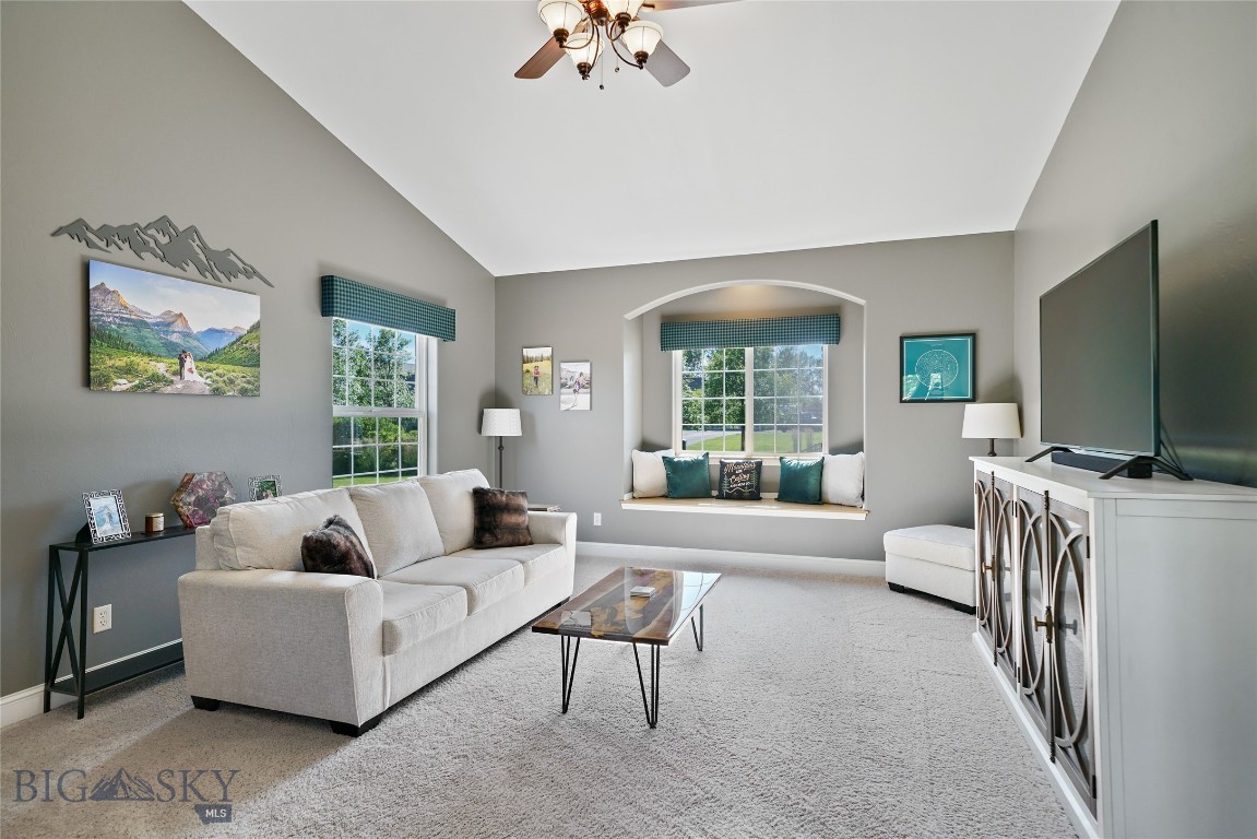 50 Gemstone Drive Property Photo 9