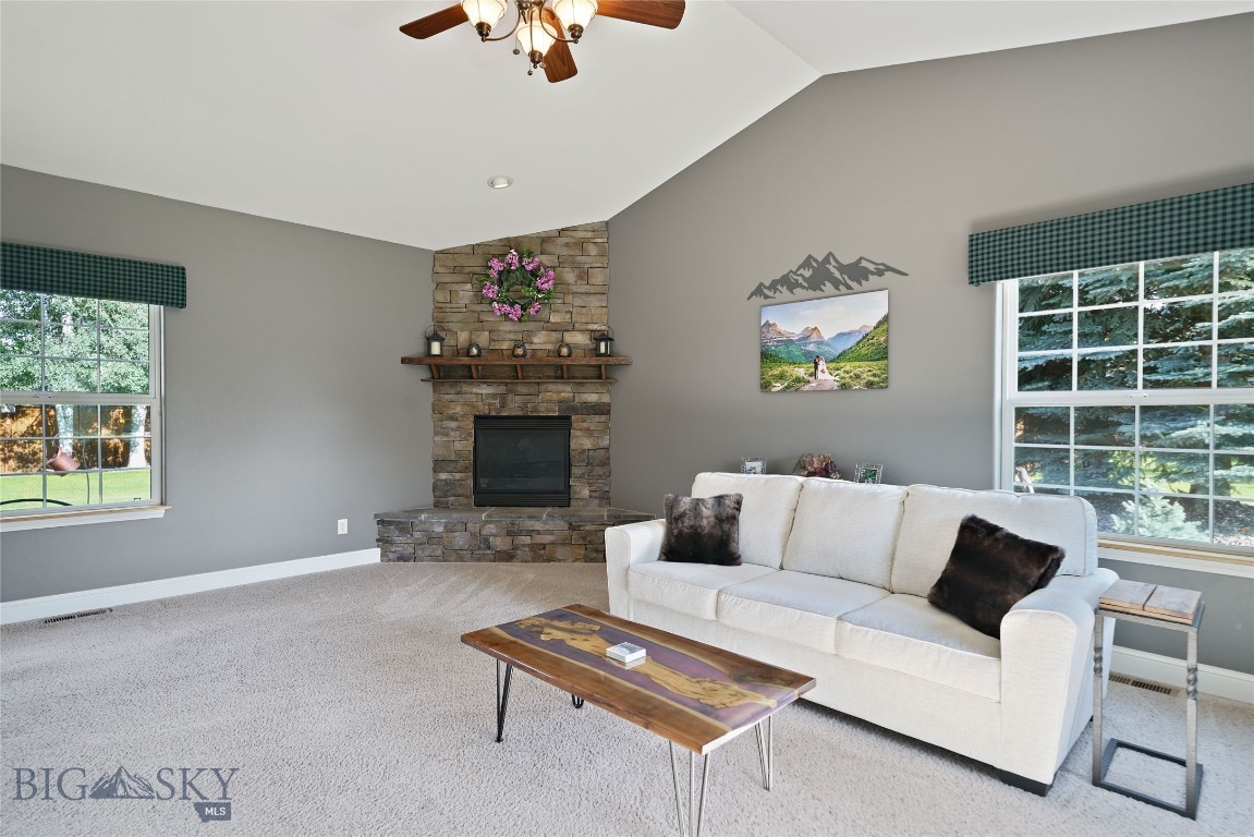 50 Gemstone Drive Property Photo 10