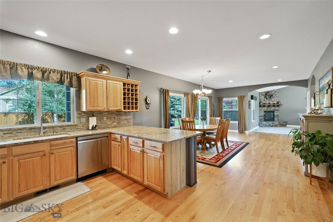 50 Gemstone Drive Property Photo 16