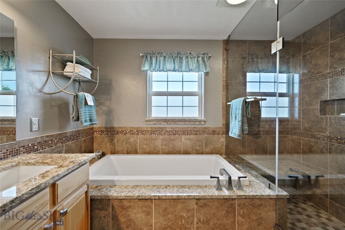 50 Gemstone Drive Property Photo 33