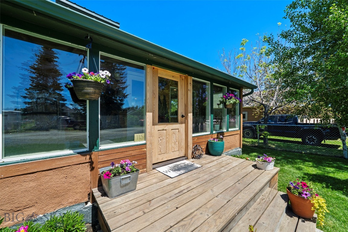 115 Center Property Photo 2