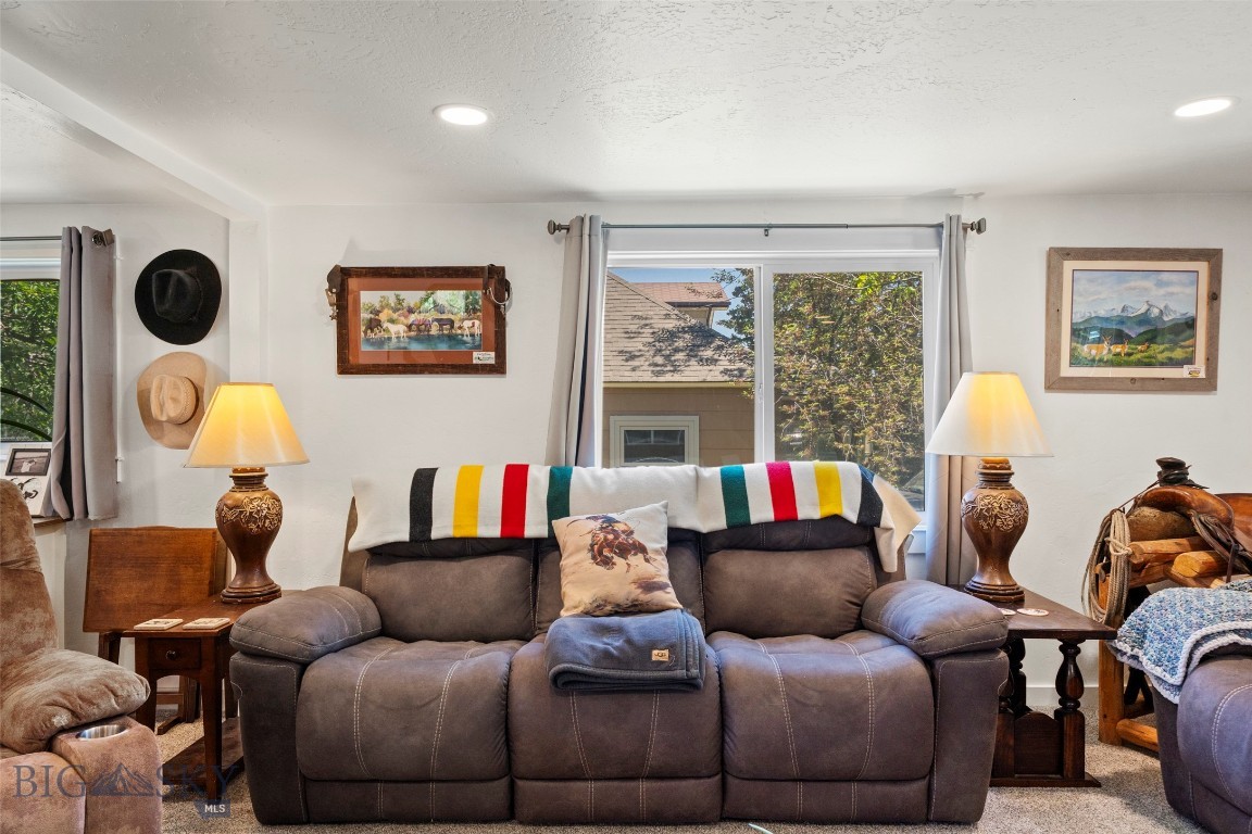 115 Center Property Photo 10
