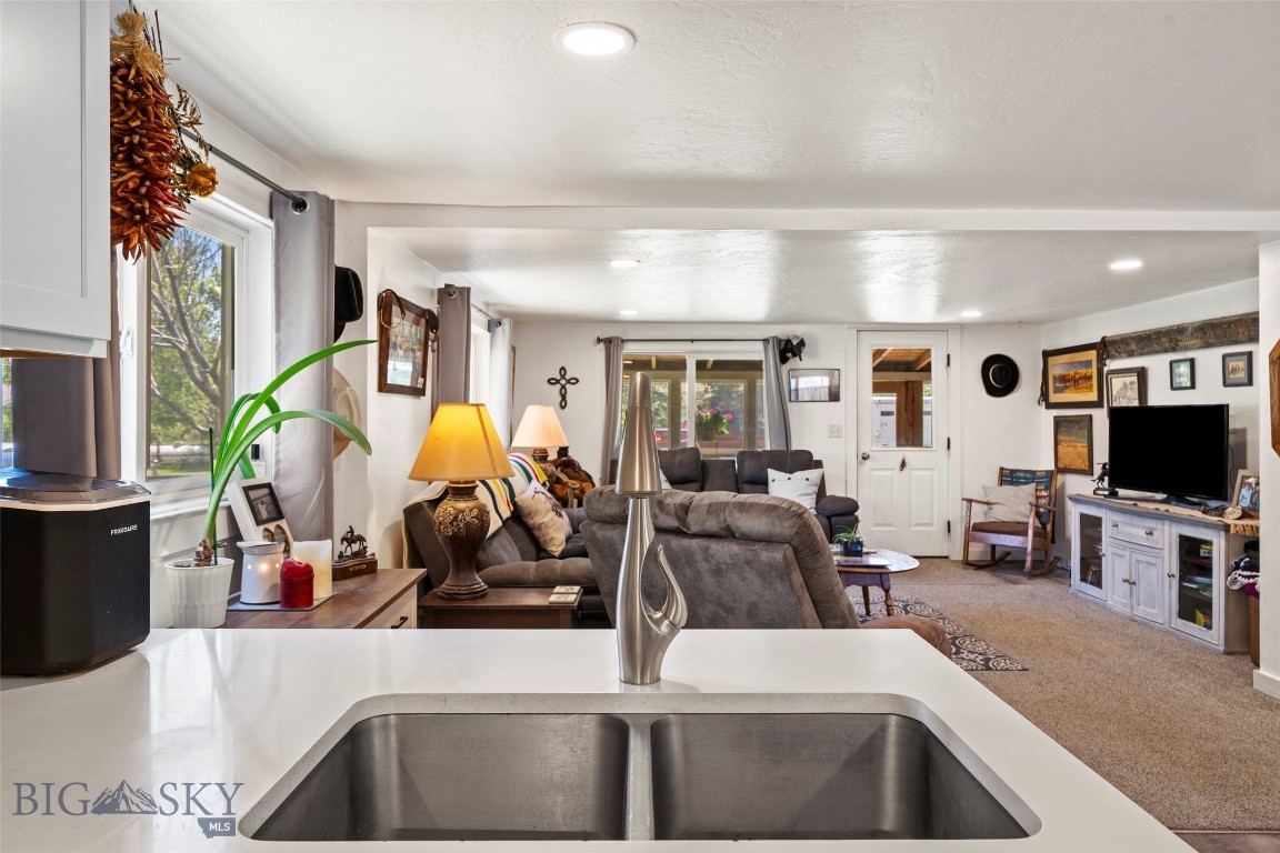 115 Center Property Photo 20