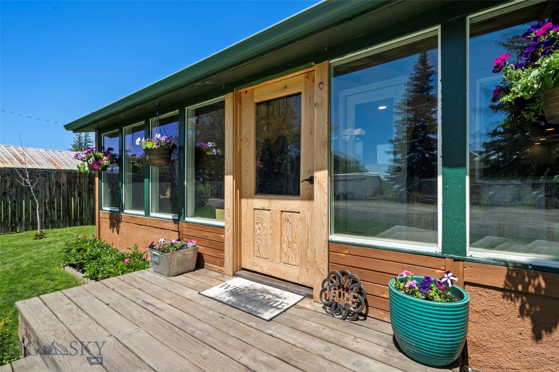 115 Center Property Photo 41